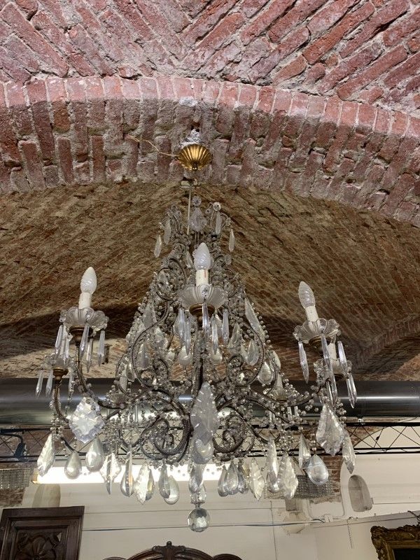 Antico grande lampadario con pendenti cristallo 8 fiamme
